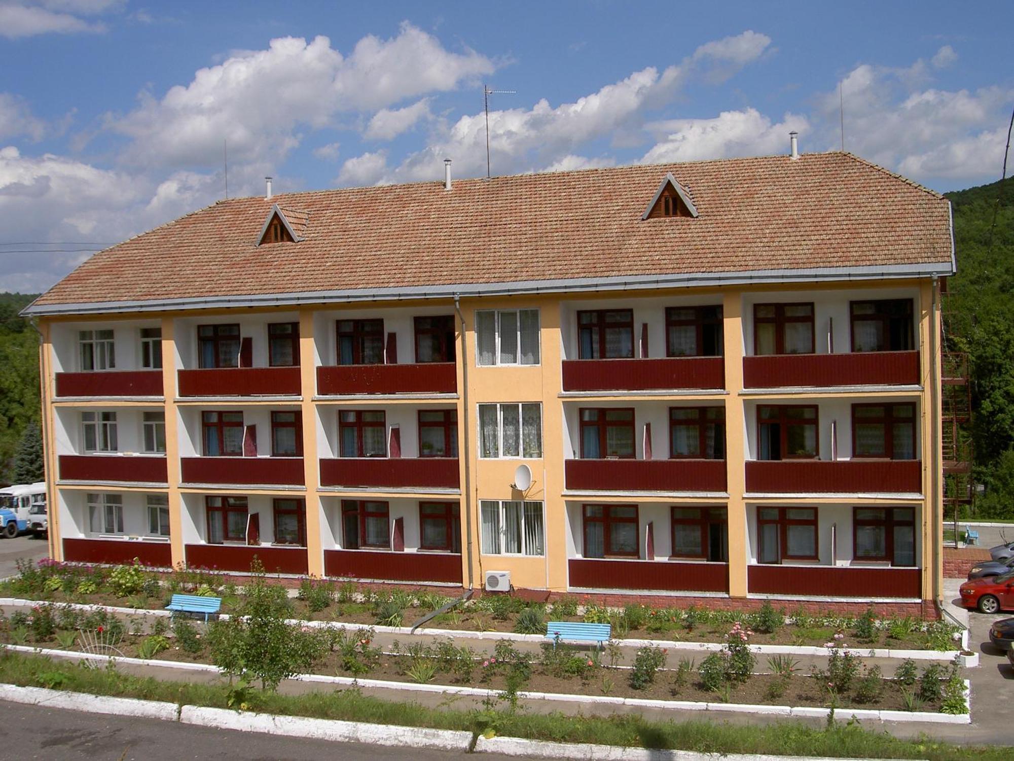 Hotel Санаторій Збруч Sataniw Exterior foto